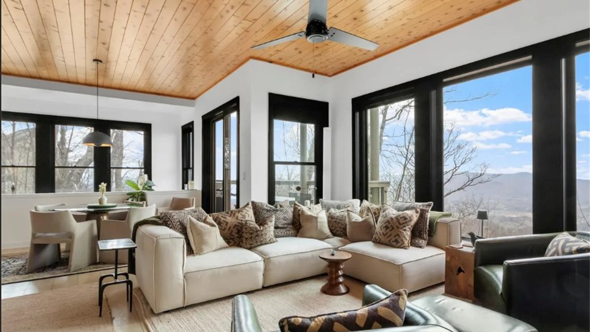 30 Club Villa Court B/5 thumbnail image 7