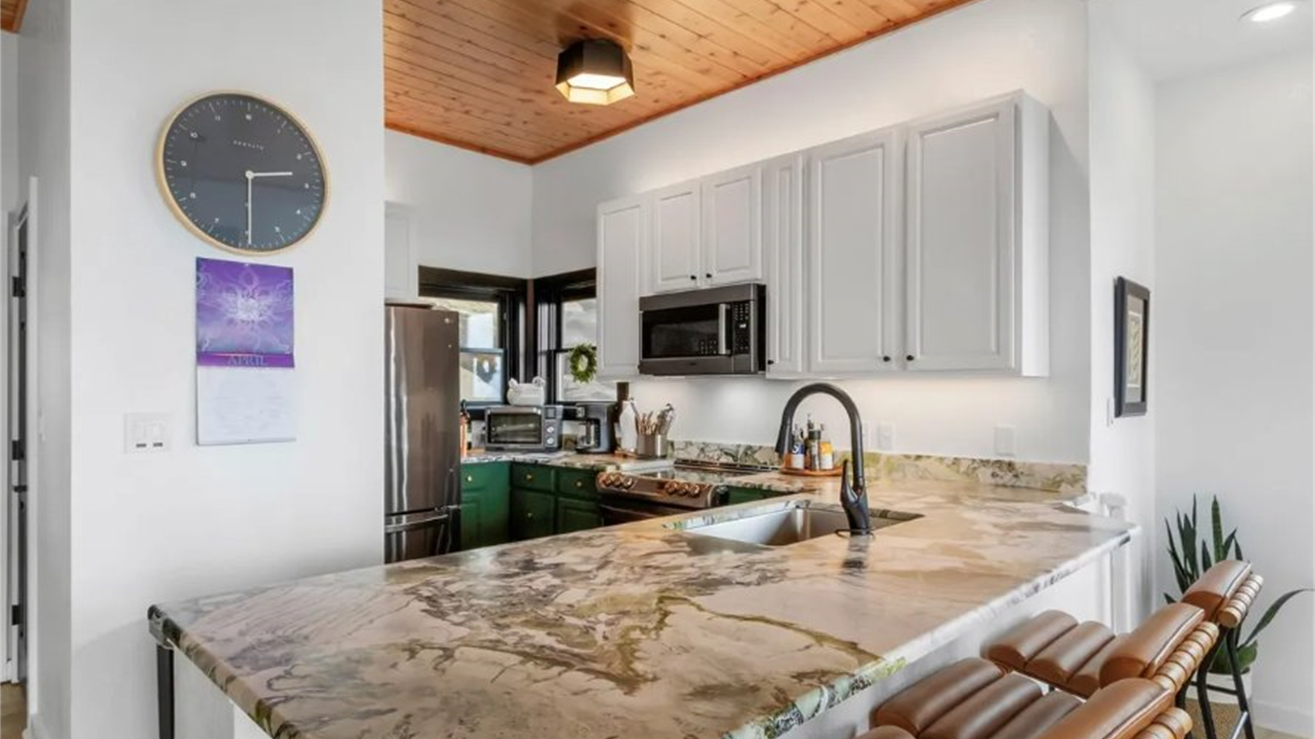 30 Club Villa Court B/5 thumbnail image 19