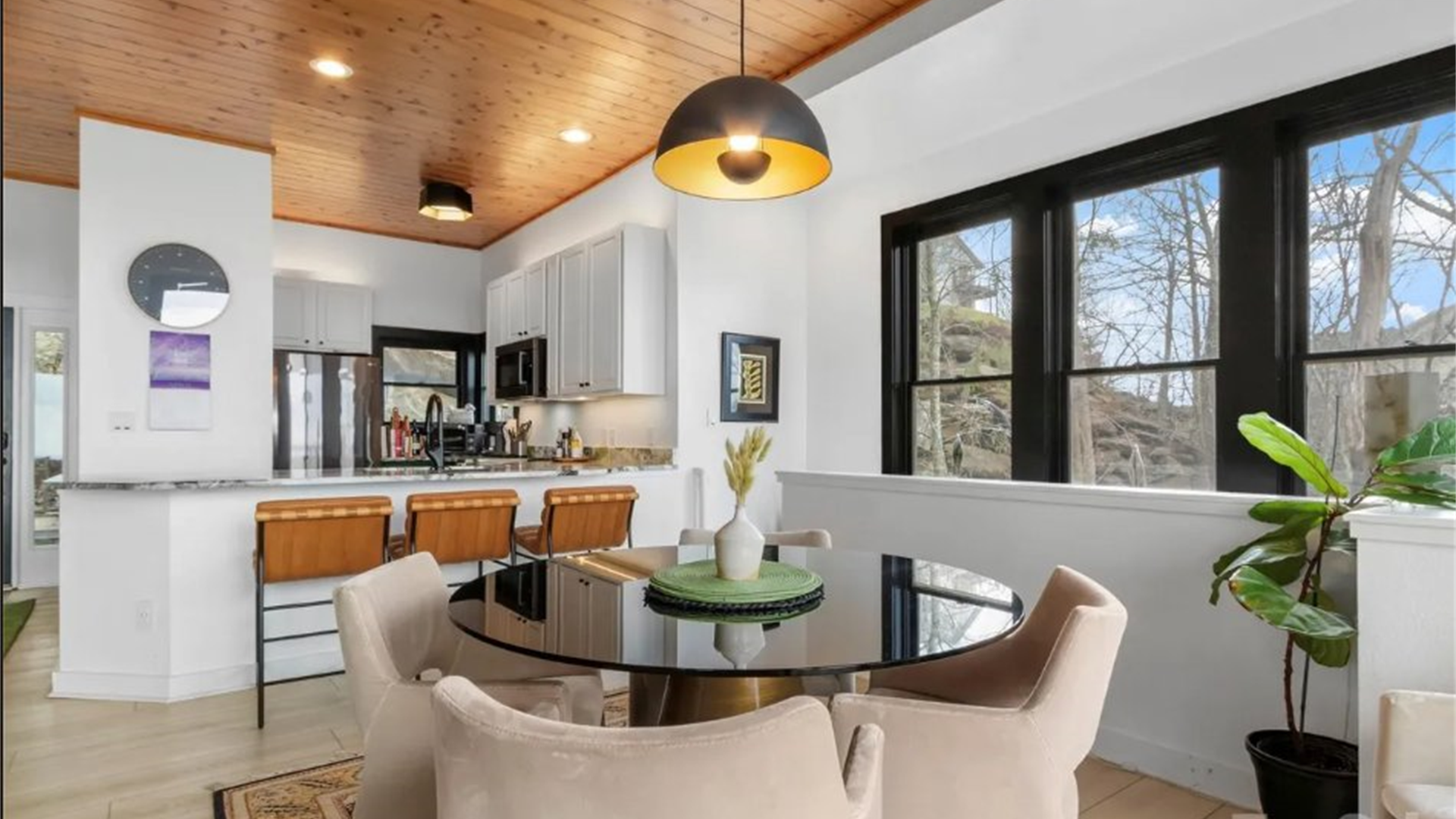 30 Club Villa Court B/5 thumbnail image 32