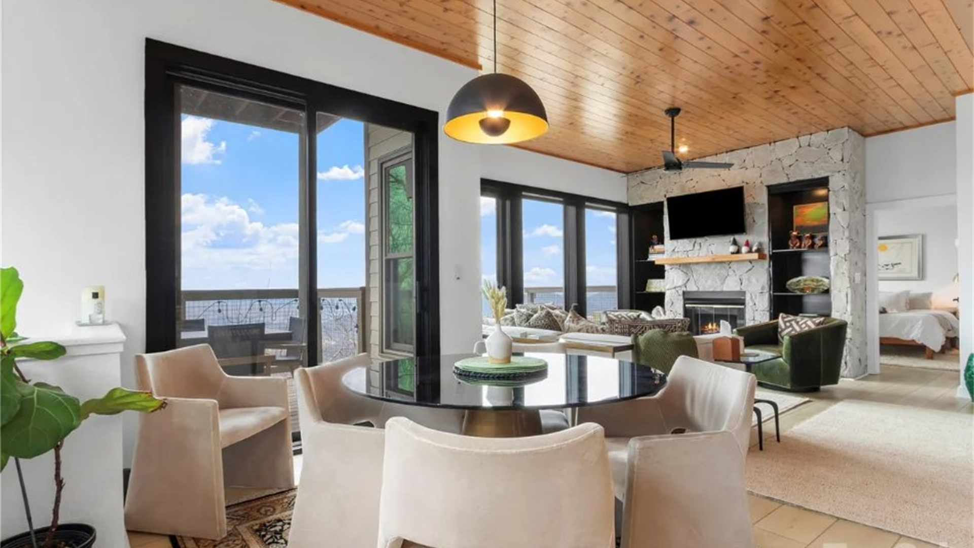 30 Club Villa Court B/5 thumbnail image 35